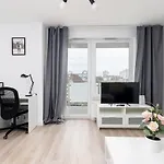 Turniejowa Cosy By Bookinghost דירה