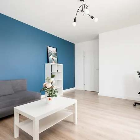 아파트 Turniejowa Cosy By Bookinghost *