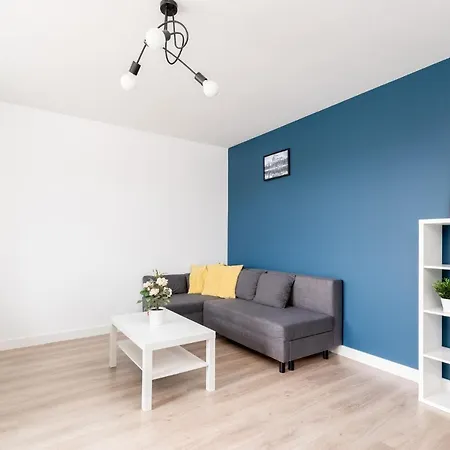 Turniejowa Cosy By Bookinghost 아파트